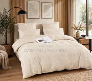 Beige Diamond Tufted Duvet Set - 6x6/6x7 - Luxury - New