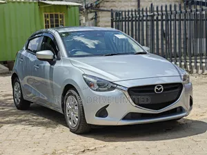 Mazda Demio 2019 Silver