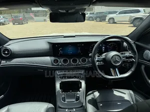 Mercedes-Benz E200 2020 White