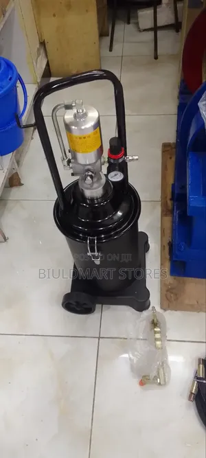 Wheeled Grease Lubricator