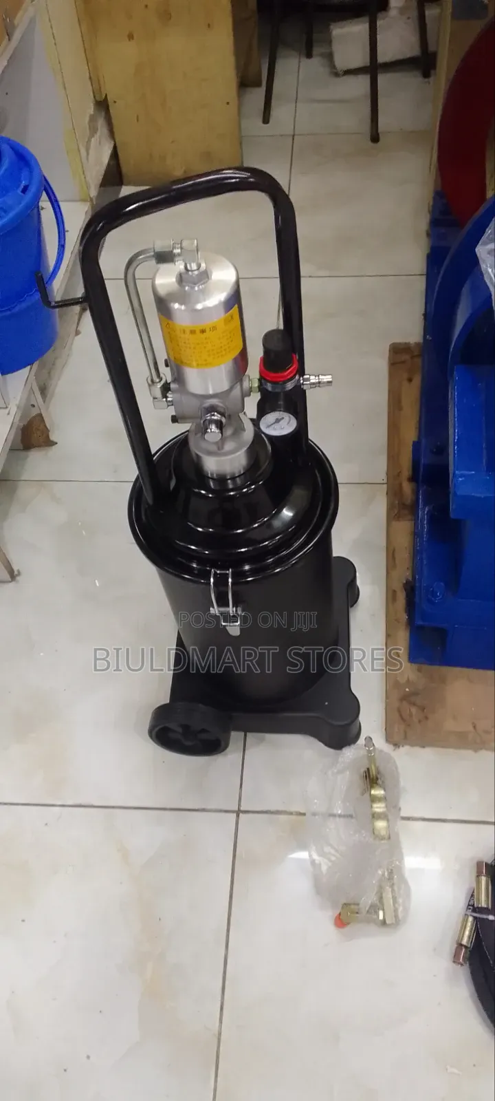 Wheeled Grease Lubricator