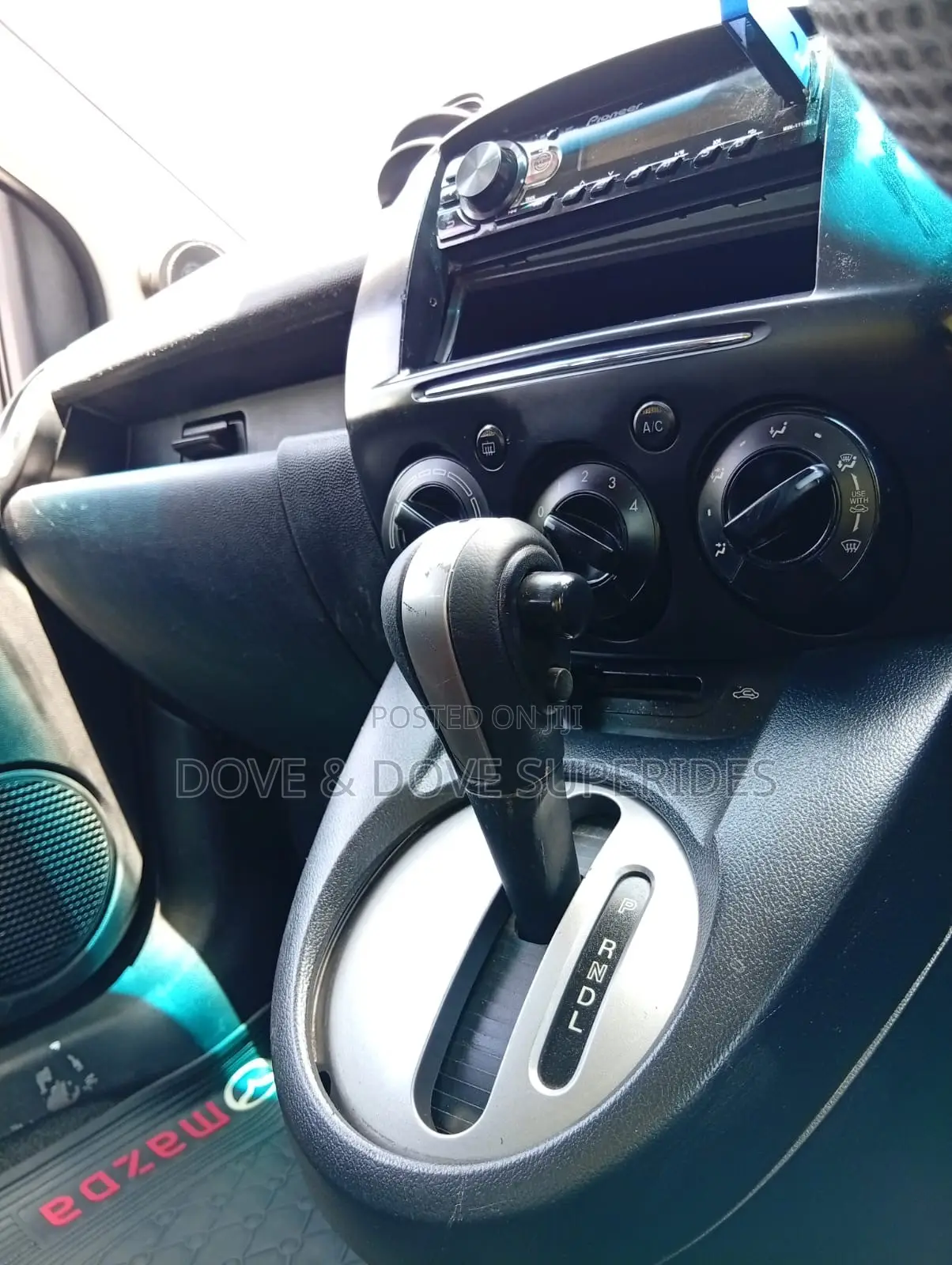 Mazda Demio 2012 Silver