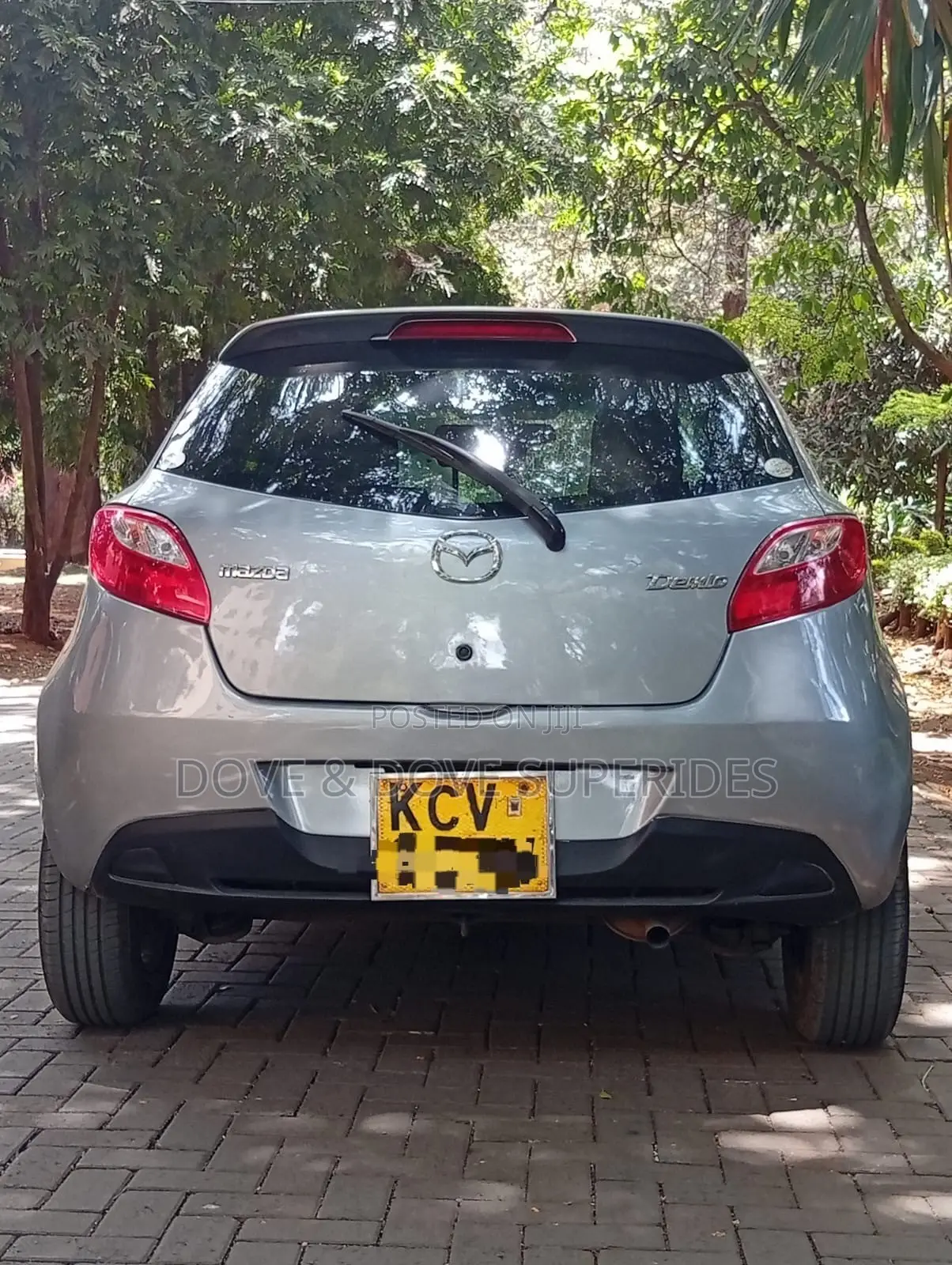 Mazda Demio 2012 Silver