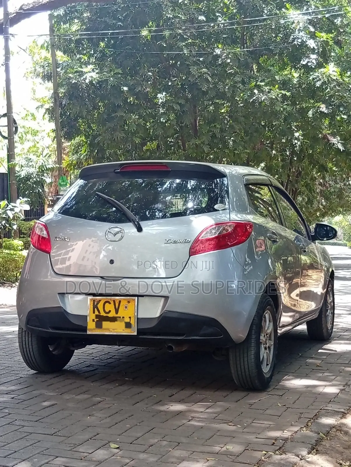 Mazda Demio 2012 Silver