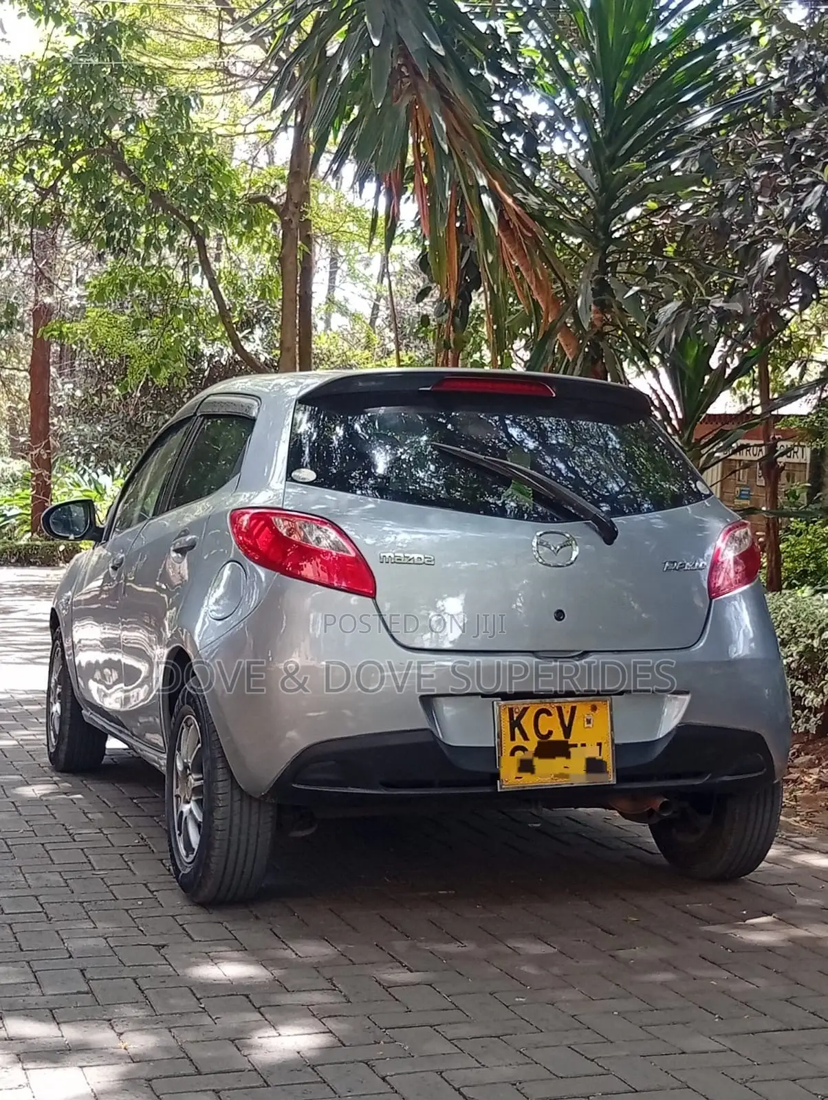 Mazda Demio 2012 Silver