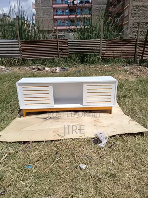4.5FT Modern White TV Stand - Handleless Doors With Gold Strip