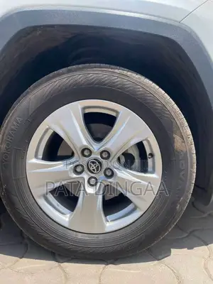Toyota RAV4 2019 White
