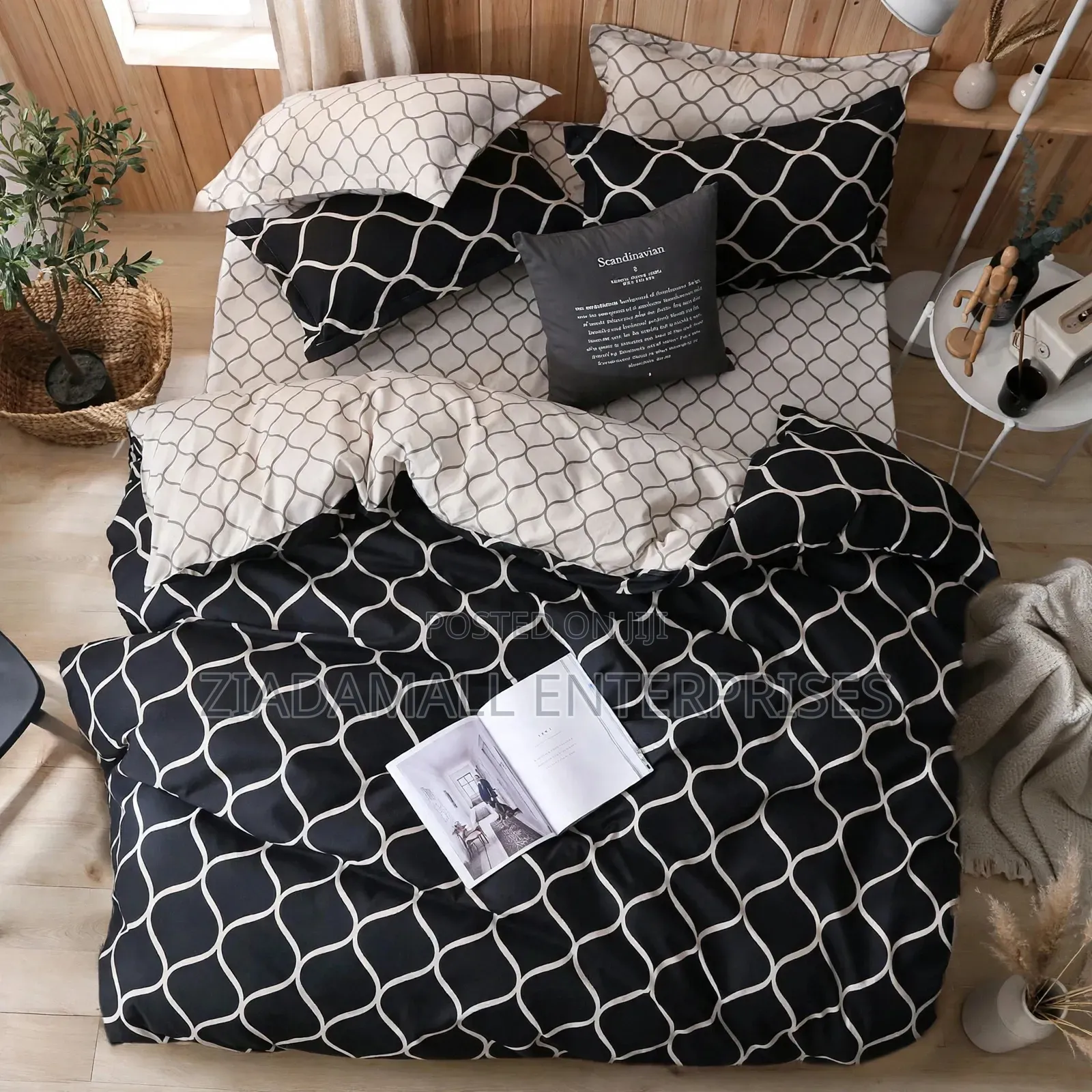 Black White Lattice Duvet Set - 6x6/6x7 - 6PCS - New