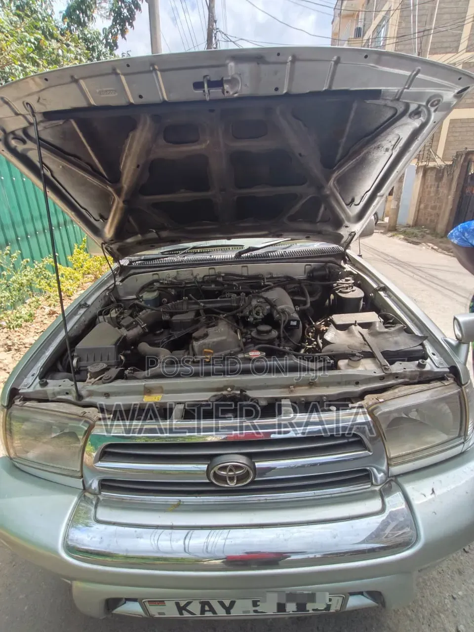 Toyota Hilux Surf 2.7 SSR 2000 Silver