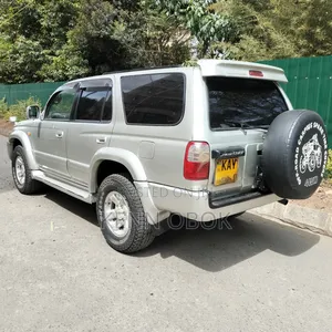 Toyota Hilux Surf 2.7 SSR 2001 Silver