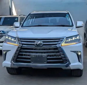 Lexus LX 570 AWD 2020 White