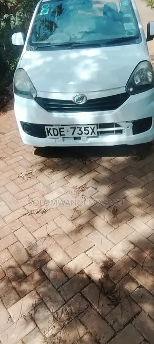 Daihatsu Mira 2014 White