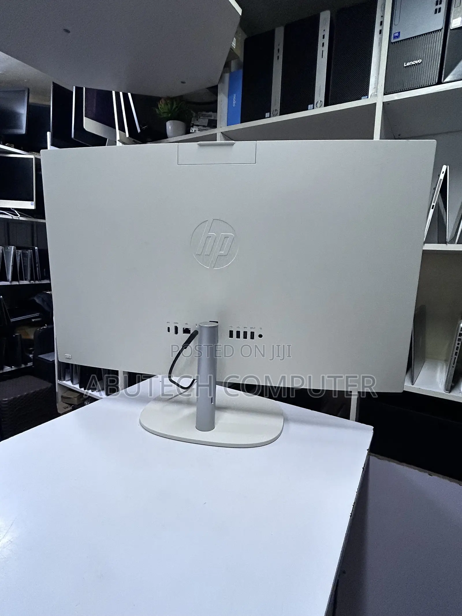 New Desktop Computer HP AiO 27 8GB Intel Core i7 SSD 512GB