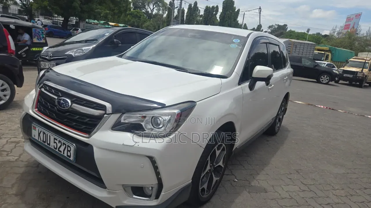 Subaru Forester 2018 White
