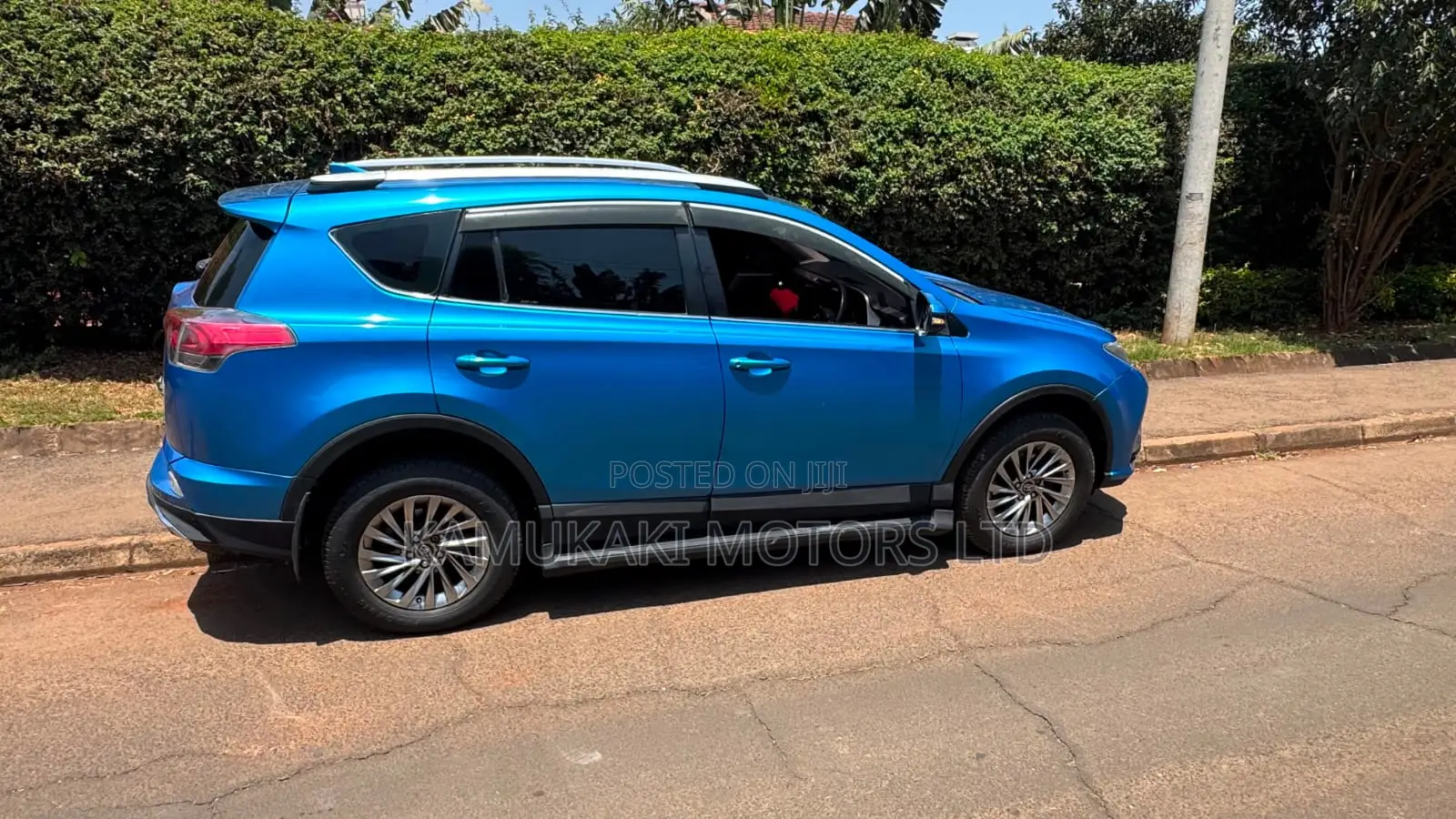 Toyota RAV4 2018 Blue