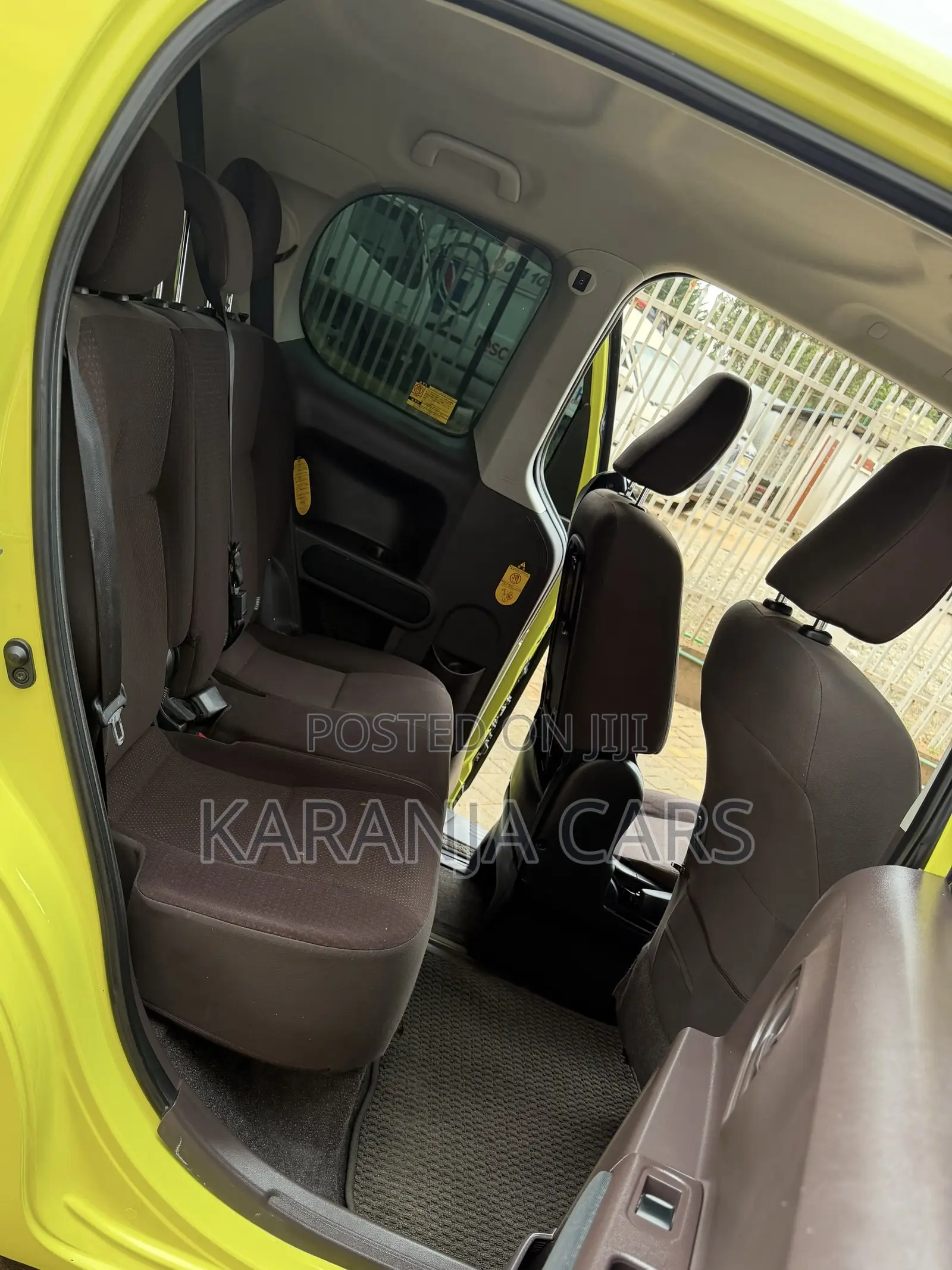 Toyota Spade 1.5 2015 Yellow