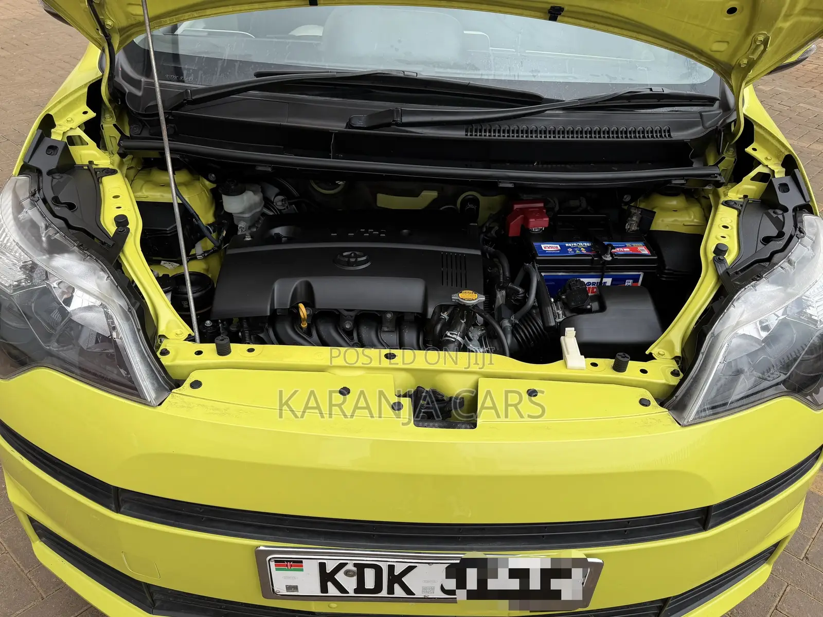 Toyota Spade 1.5 2015 Yellow
