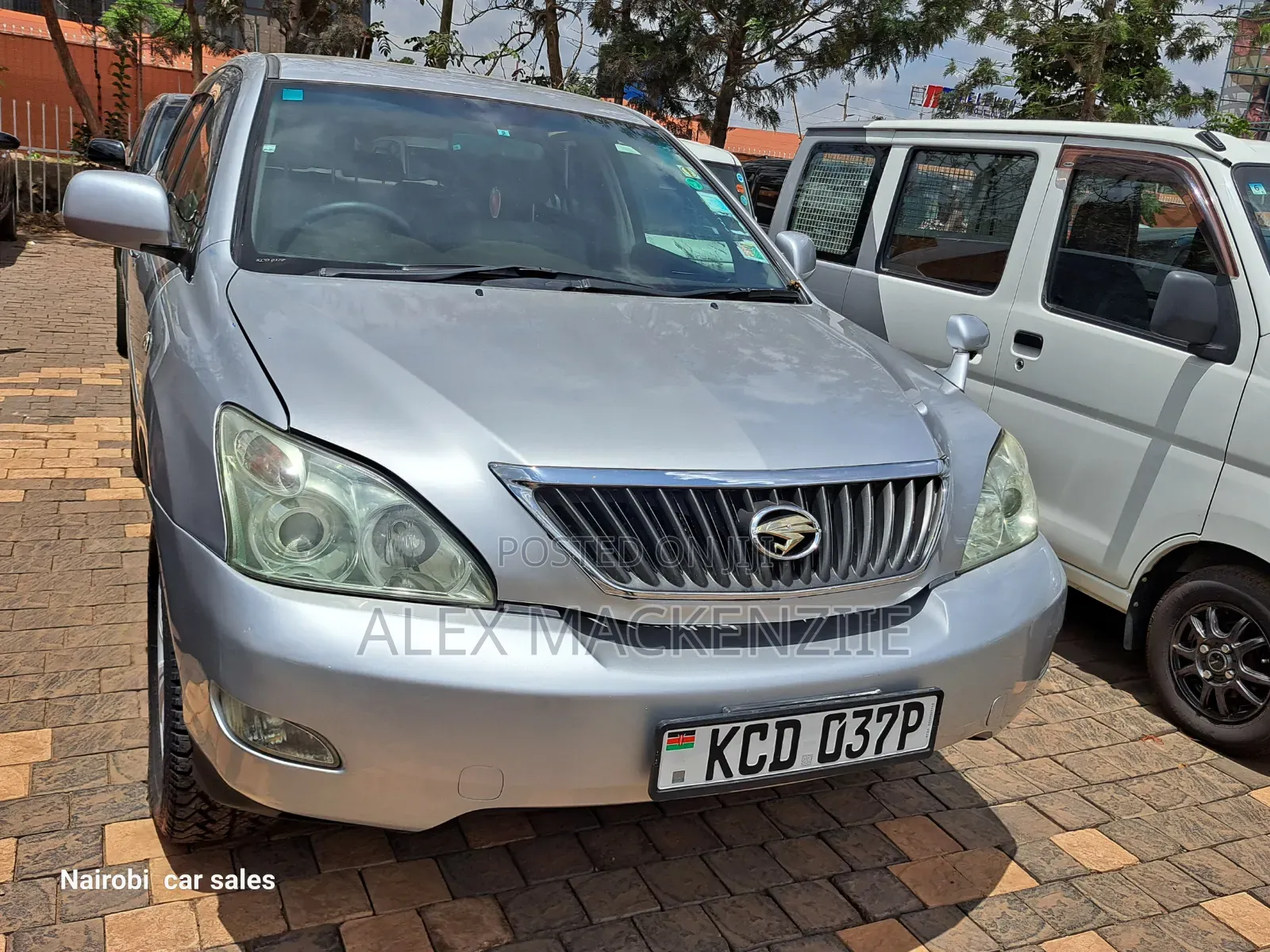 Toyota Harrier 2009 Silver