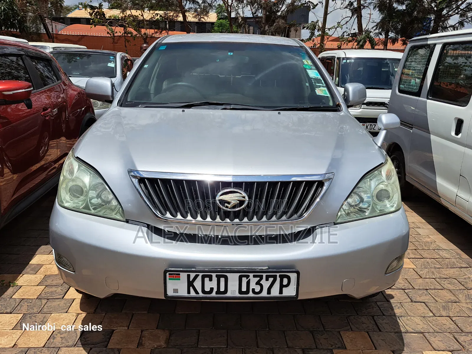 Toyota Harrier 2009 Silver