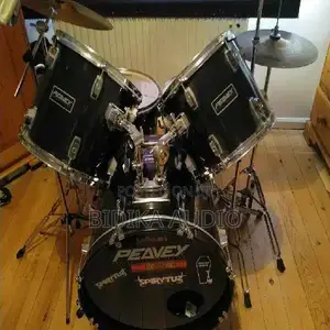 Peavey 5 Piece Drum Set