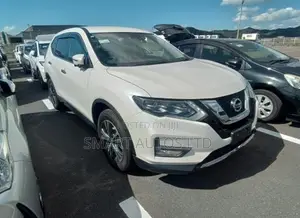 Nissan X-Trail 2.0 Petrol FWD 2019 Off white