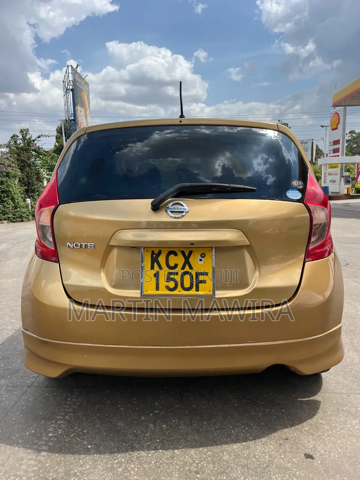 Nissan Note 2012 Gold