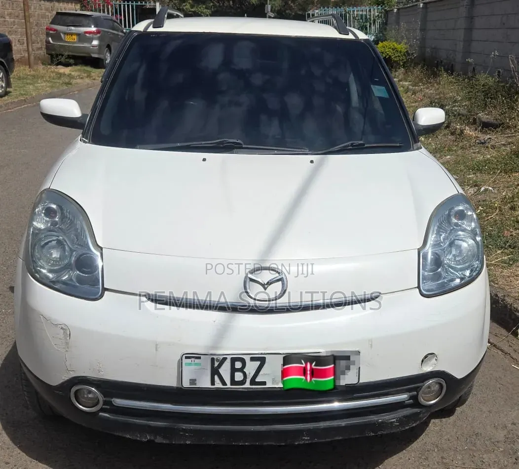 Mazda Verisa 2008 White