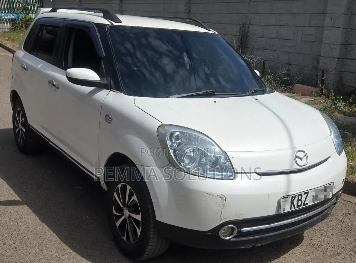 Mazda Verisa 2008 White