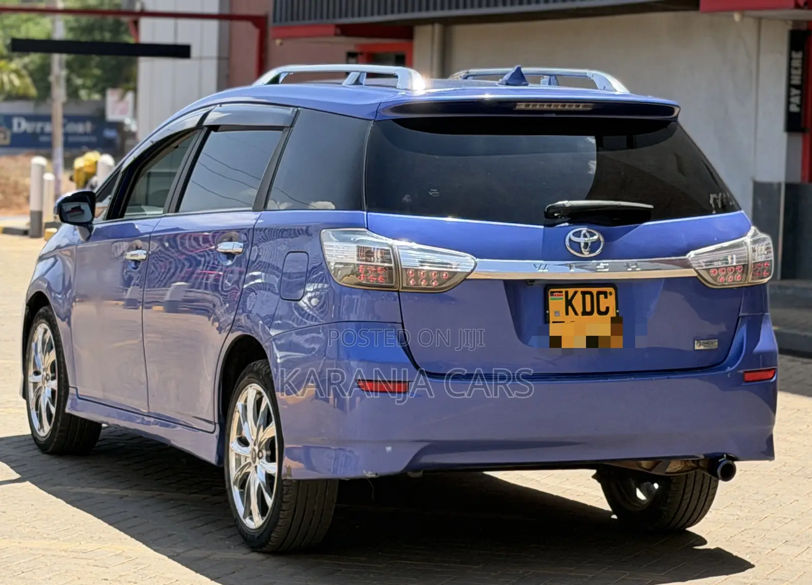 Toyota Wish 2014 Blue