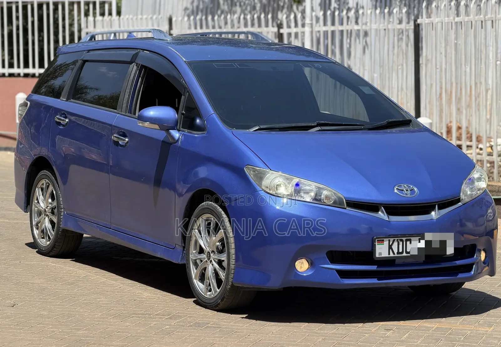 Toyota Wish 2014 Blue