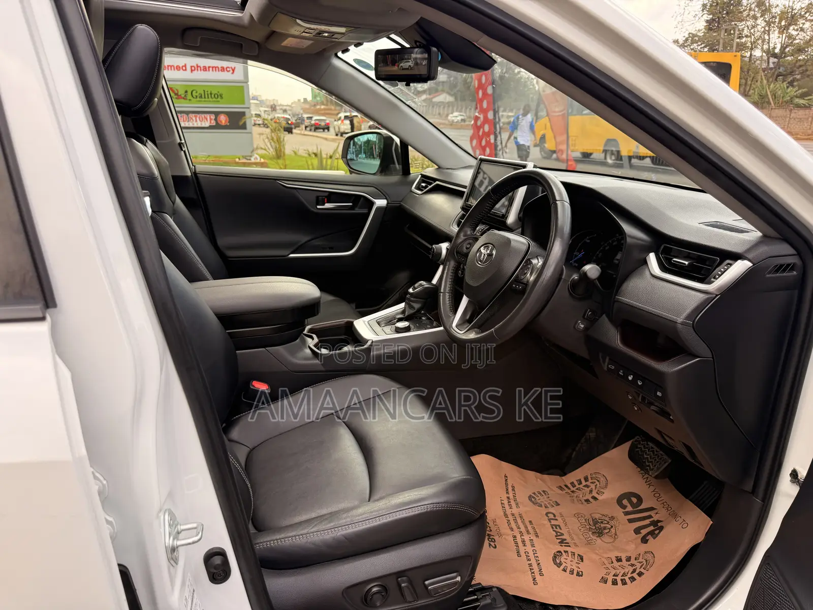 Toyota RAV4 2019 White