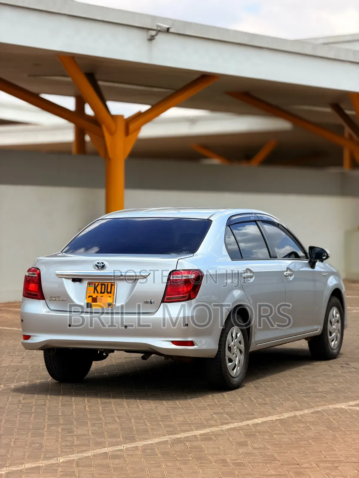 Toyota Axio 2018 Silver