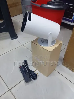 HY300 WiFi Projector for Convenient Wireless Home Entertainment