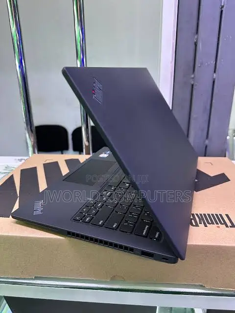 New Laptop Lenovo ThinkPad T14 16GB Intel Core i7 SSD 512GB