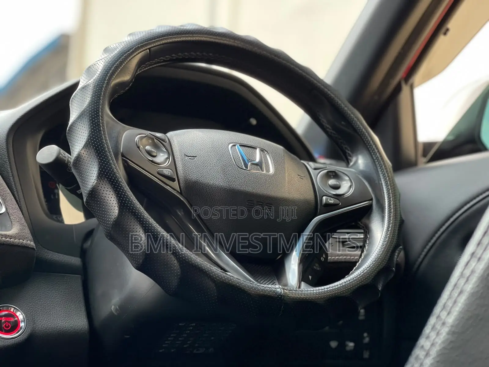 Honda Vezel 2018 Red