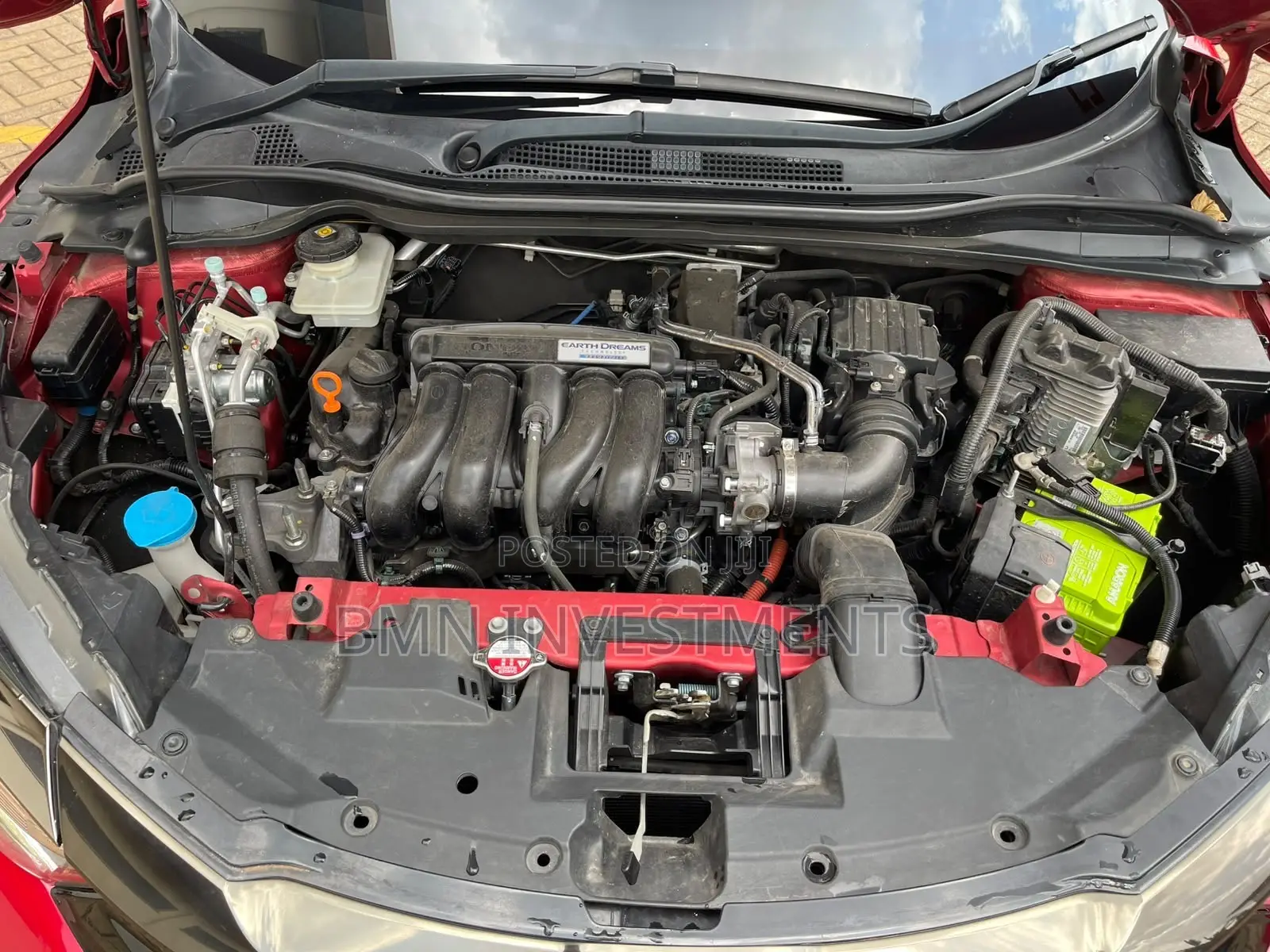 Honda Vezel 2018 Red