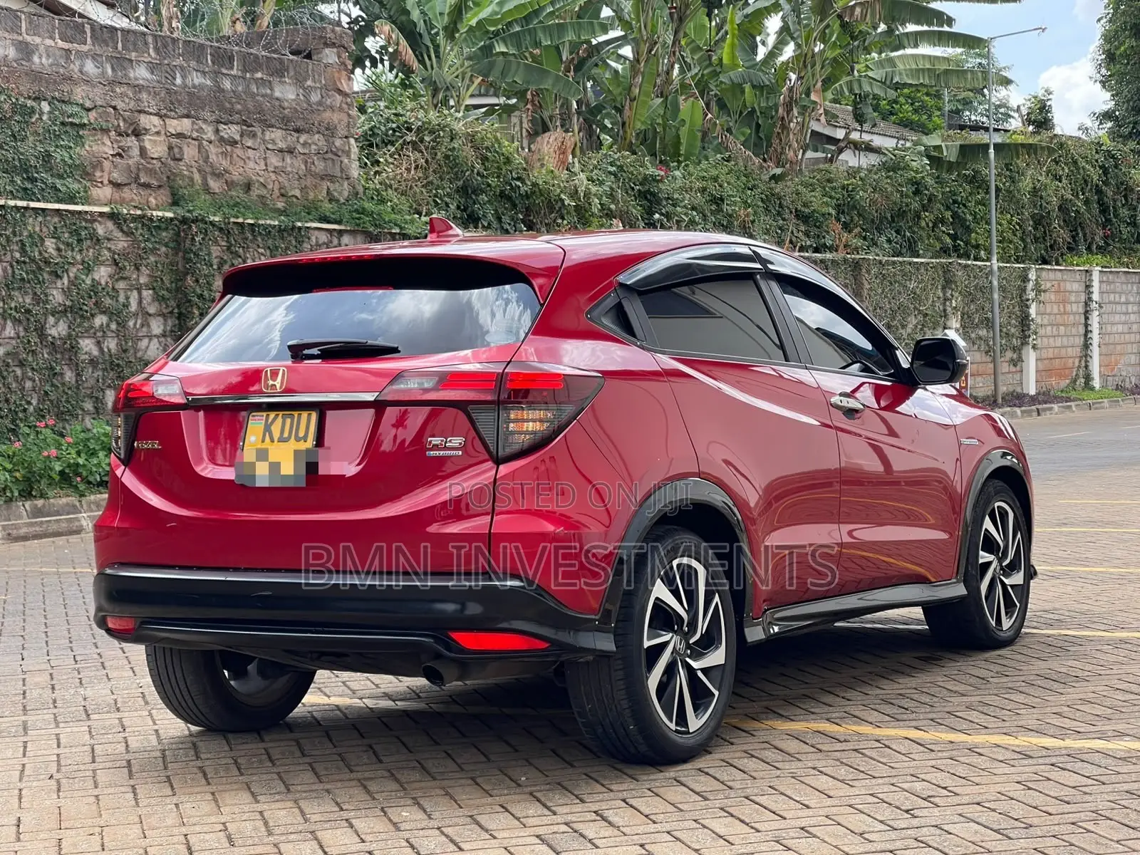 Honda Vezel 2018 Red