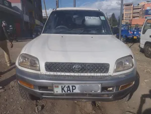 Toyota RAV4 2001 White