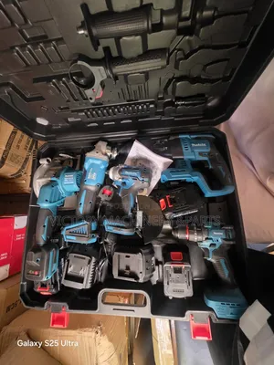 Makita 5-in-1 Cordless Combo Kit