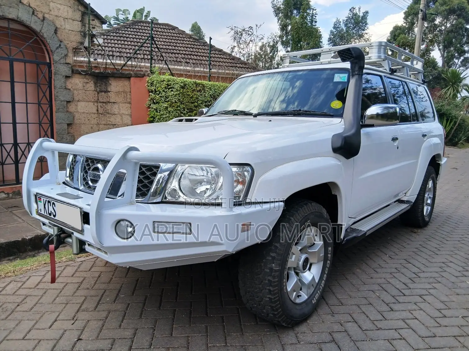 Nissan Patrol 2012 White