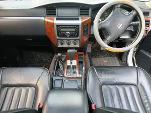 Nissan Patrol 2012 White