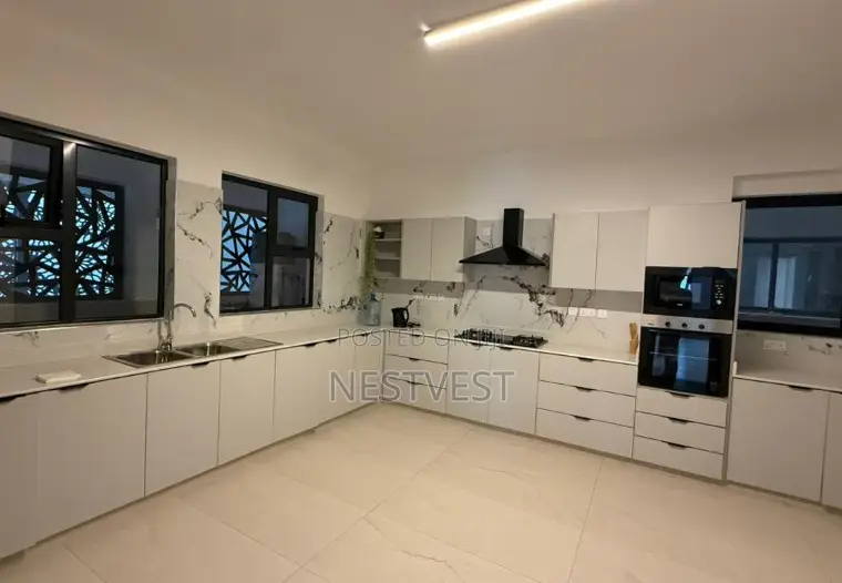 Furnished 4bdrm Duplex in Hurlingham for rent