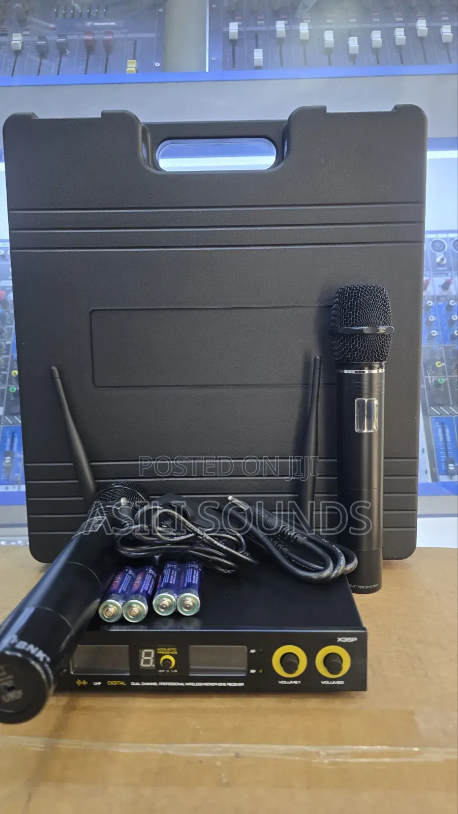 BNK X35p Wireless Microphone