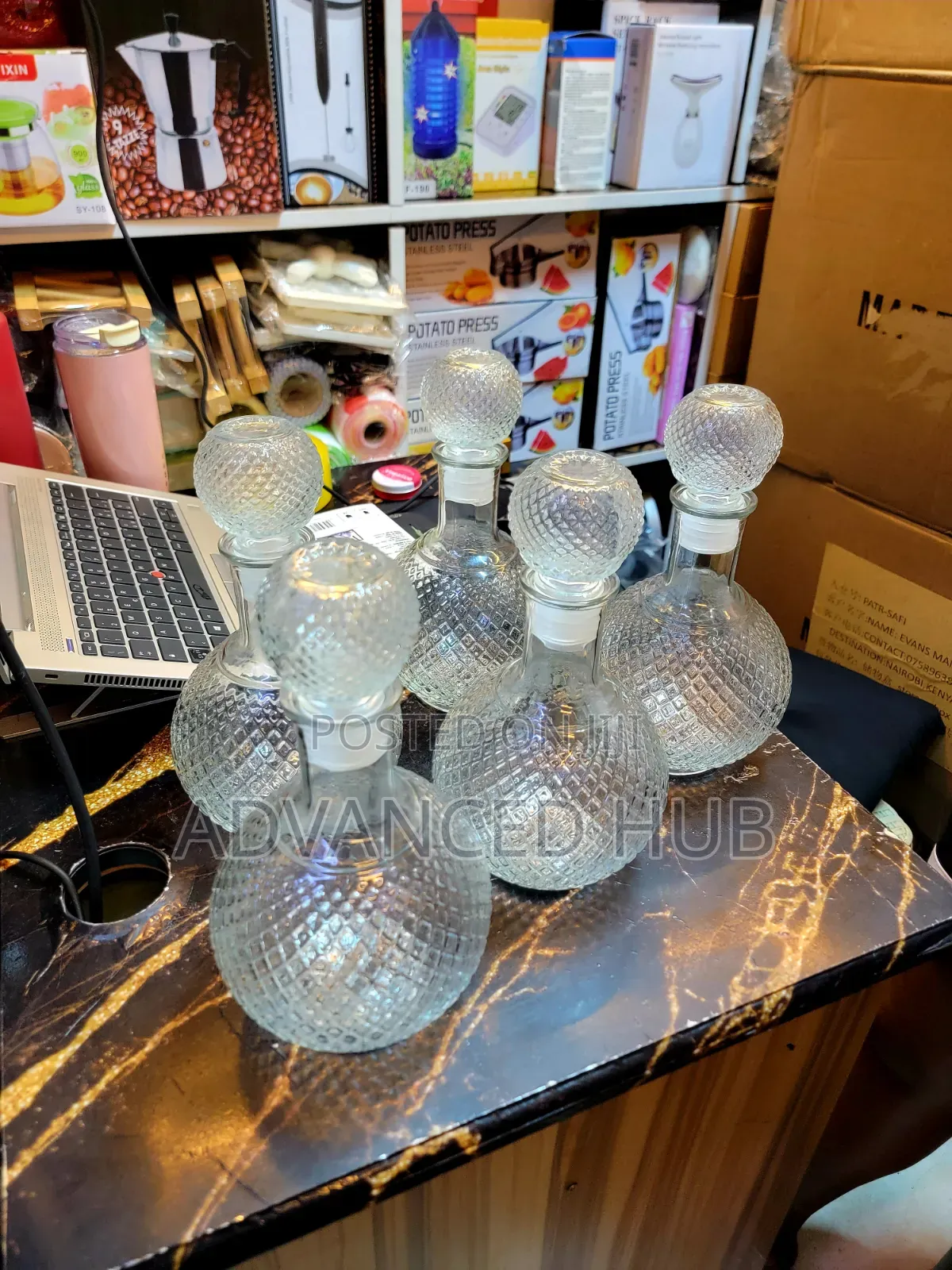 Elegant Glass Wine Decanter