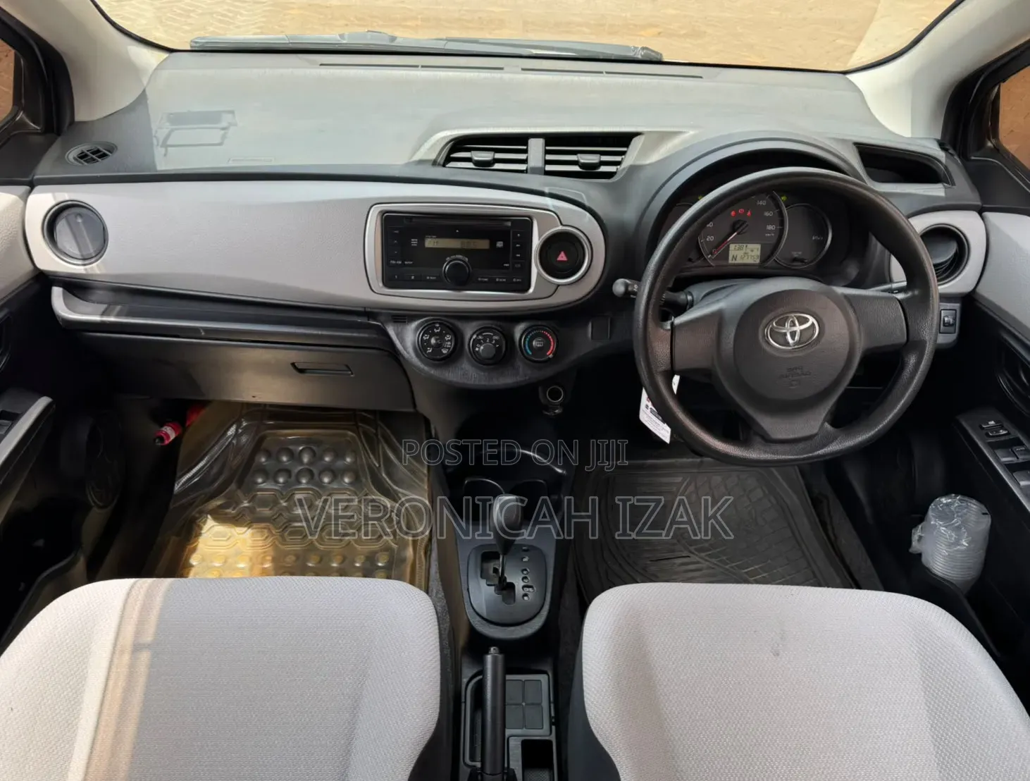 Toyota Vitz 2013 Purple