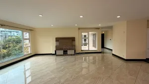 3bdrm Apartment in General Mathenge, Westlands for rent