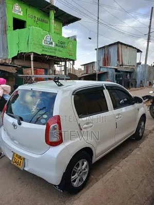 Toyota Passo 2016 White