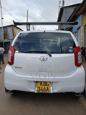 Toyota Passo 2016 White