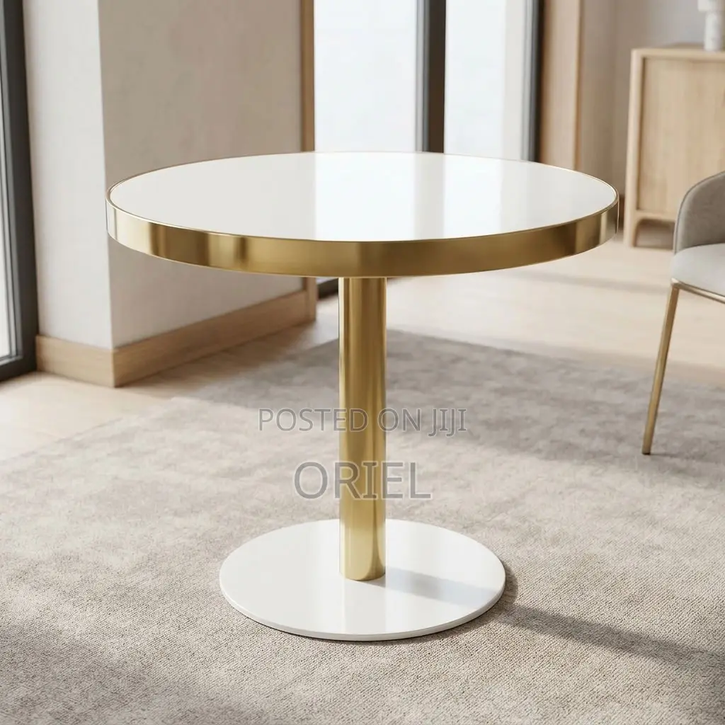 Round Restaurant Table – Space-Saving Café and Dining Furniture