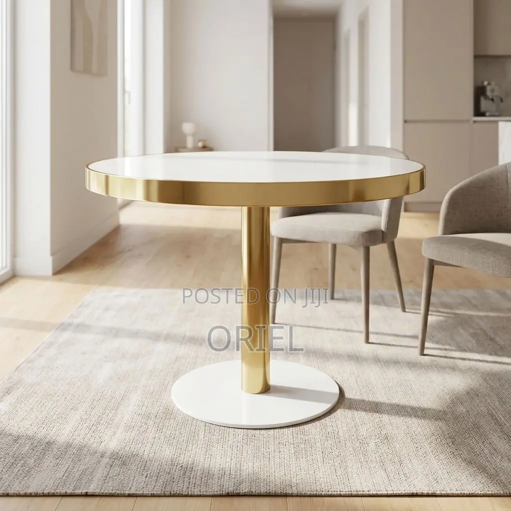 Round Restaurant Table – Space-Saving Café and Dining Furniture